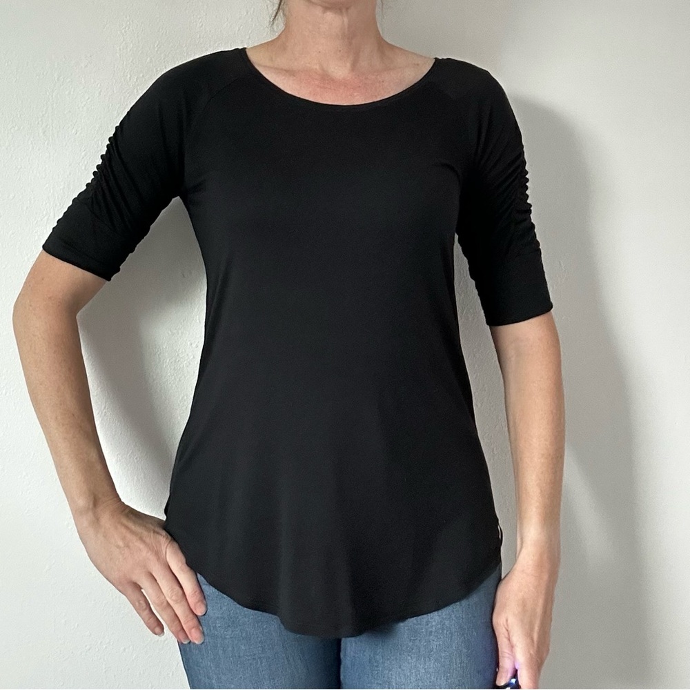 Columbia Black Short Sleeve Women's Tee